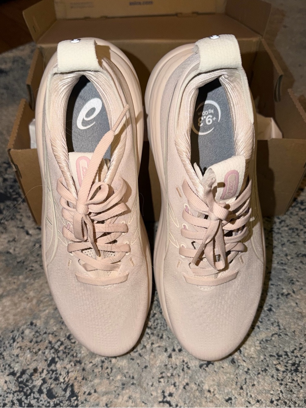 Women's ASICS Gel Nimbus 28 - Picture 4 of 7